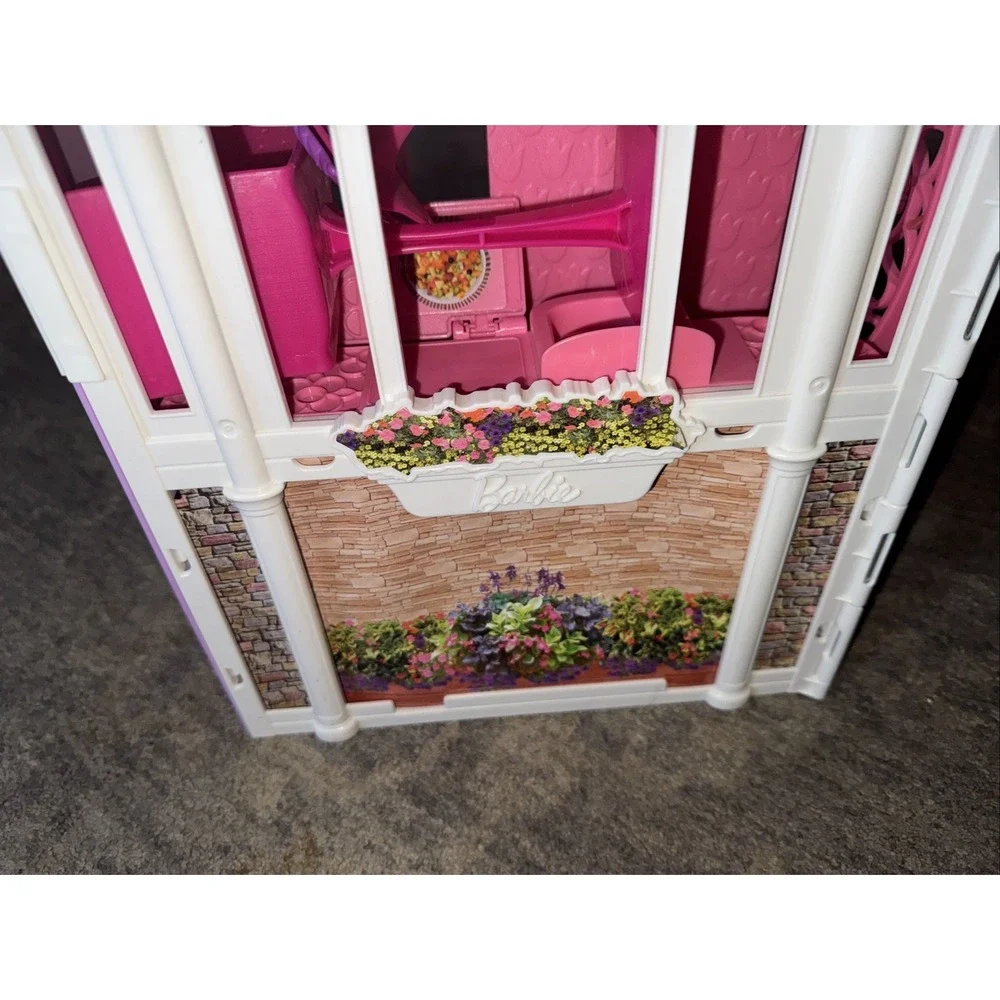 Barbie Glam Getaway House Pink & White Fold-Up Playset (Mattel #CHF54) 2014/2015